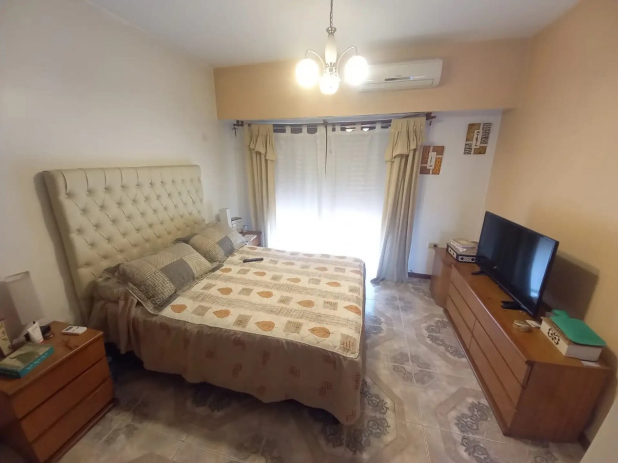 Casa de 5 ambientes en Venta en Villa Adelina 