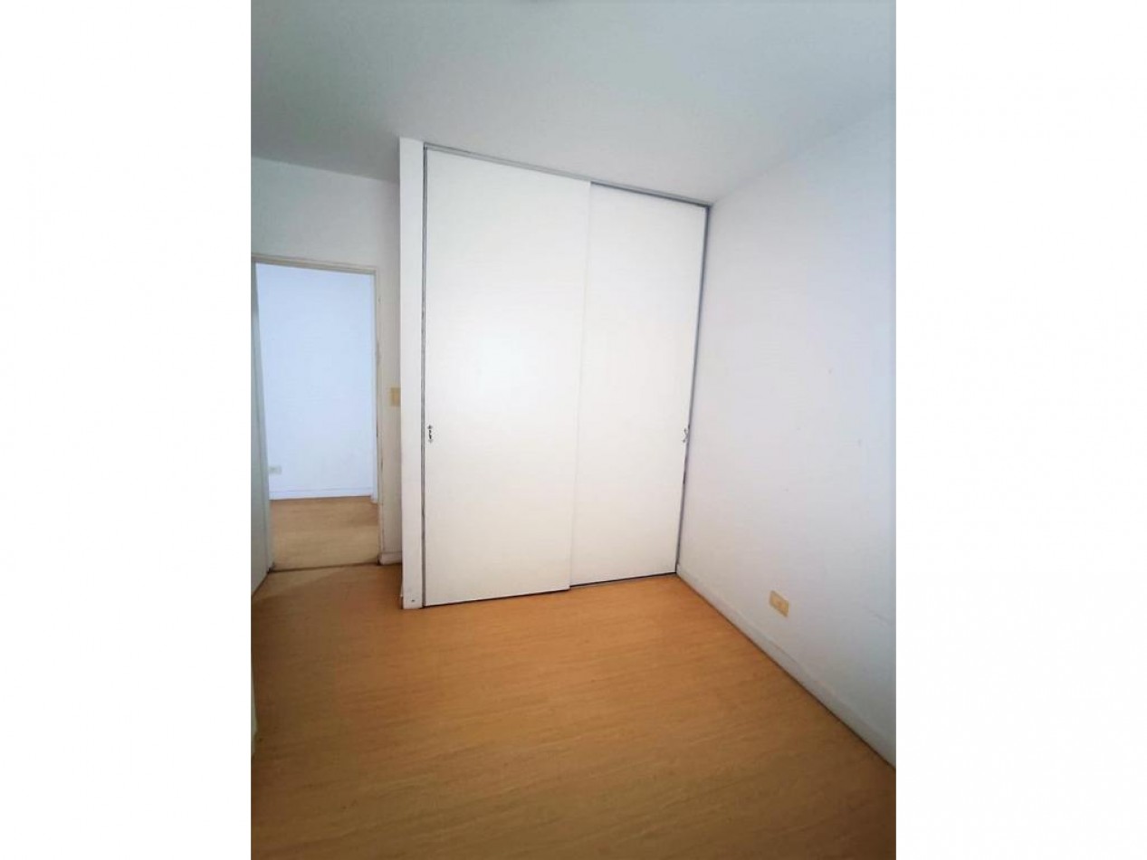 Departamento de 2 Ambientes en Venta en Munro 