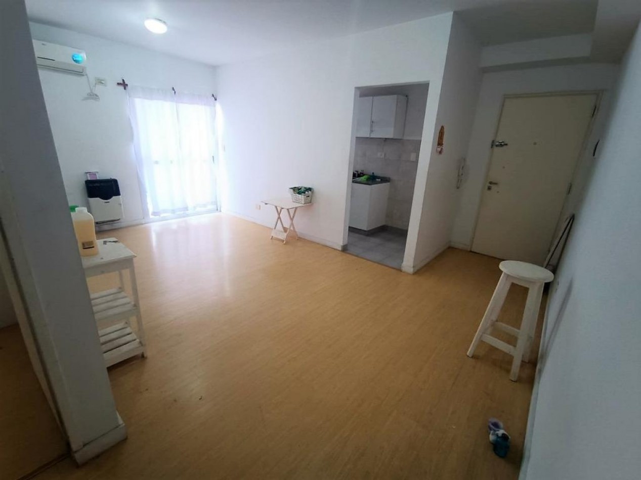 Departamento de 2 Ambientes en Venta en Munro 