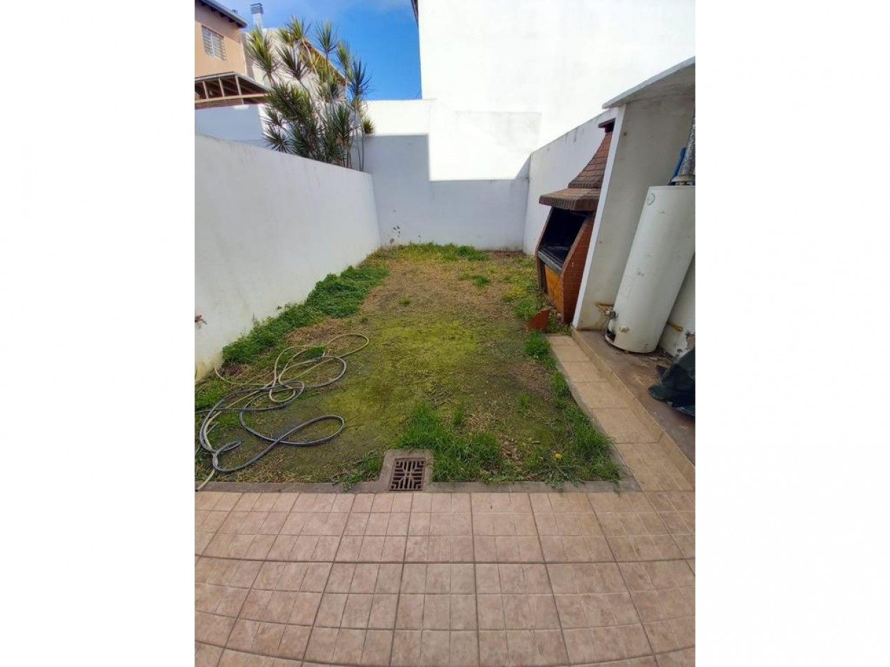 Triplex de 4 ambientes en Alquiler en Munro 