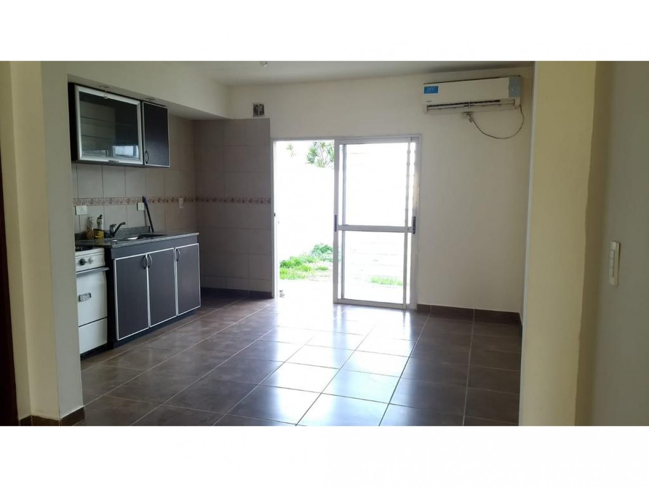 Triplex de 4 ambientes en Alquiler en Munro 