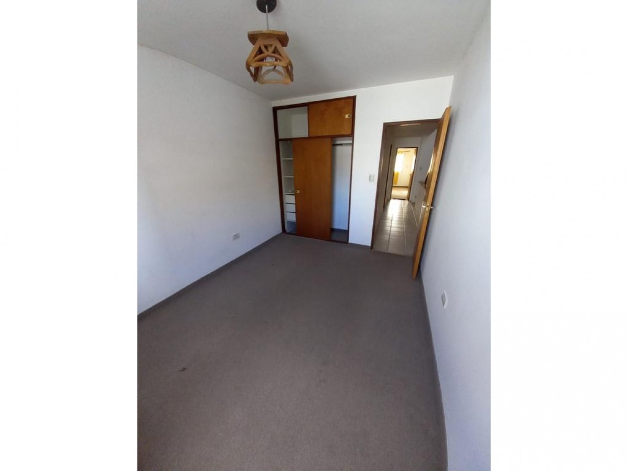 Triplex de 4 ambientes en Alquiler en Munro 