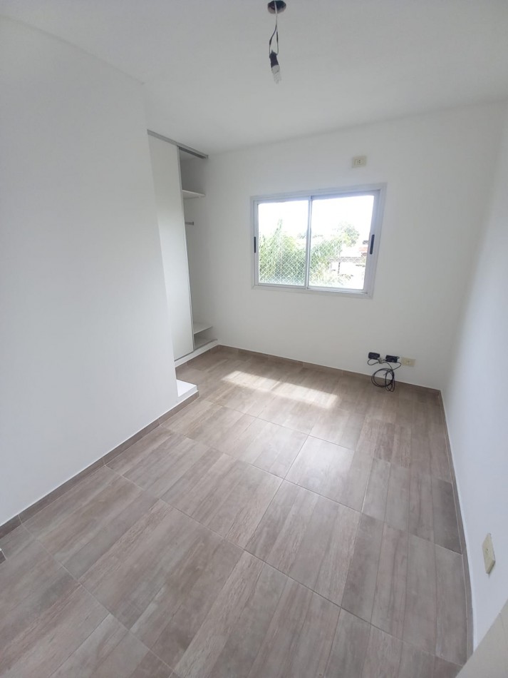 Duplex de 4 ambientes en Venta en Carapachay 