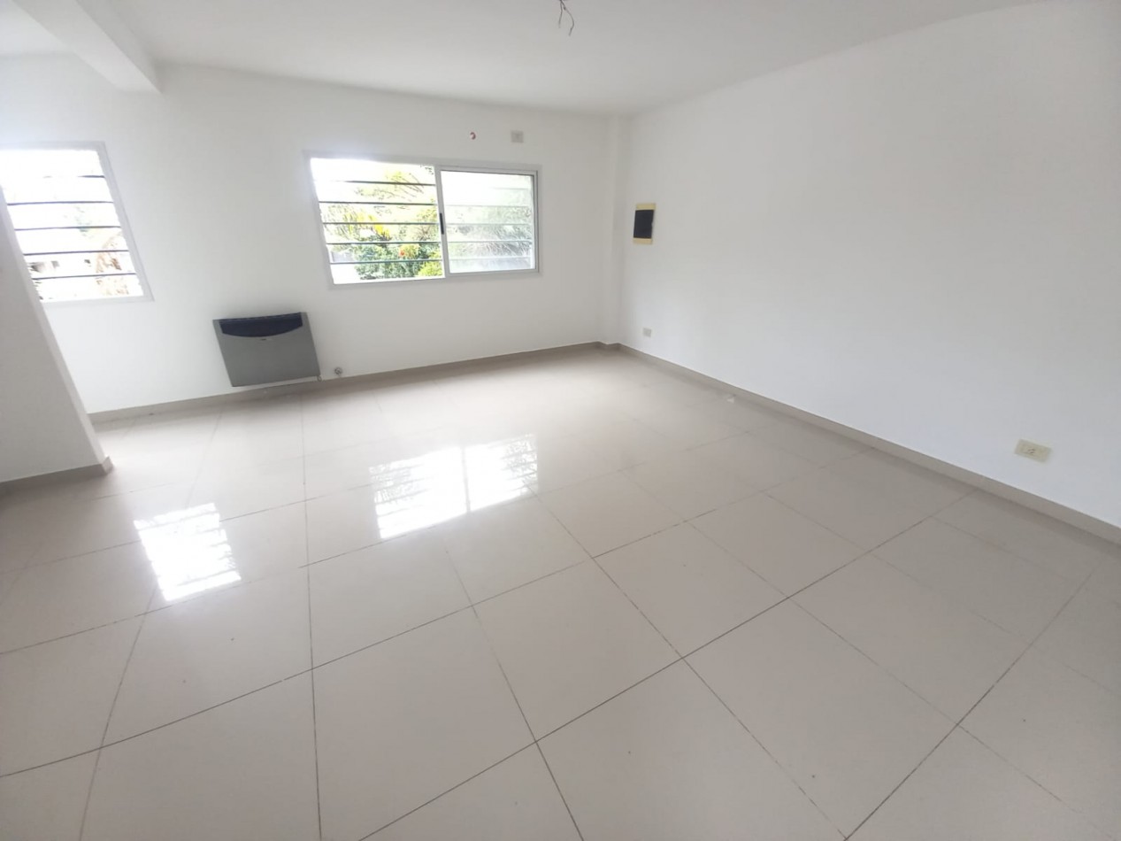 Duplex de 4 ambientes en Venta en Carapachay 