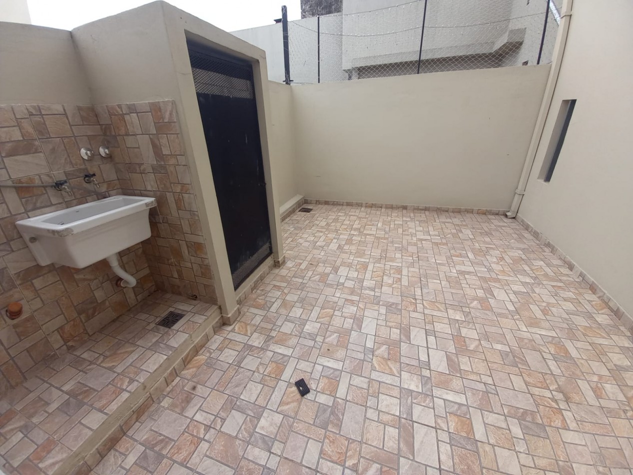 Duplex de 4 ambientes en Venta en Carapachay 