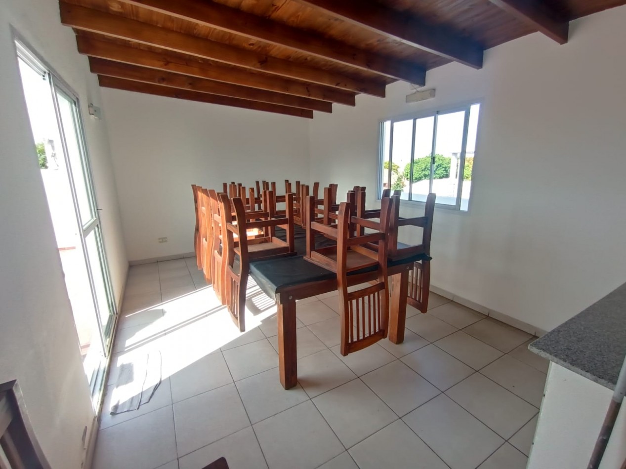 Departamento de 2 Ambientes en Venta en Munro 