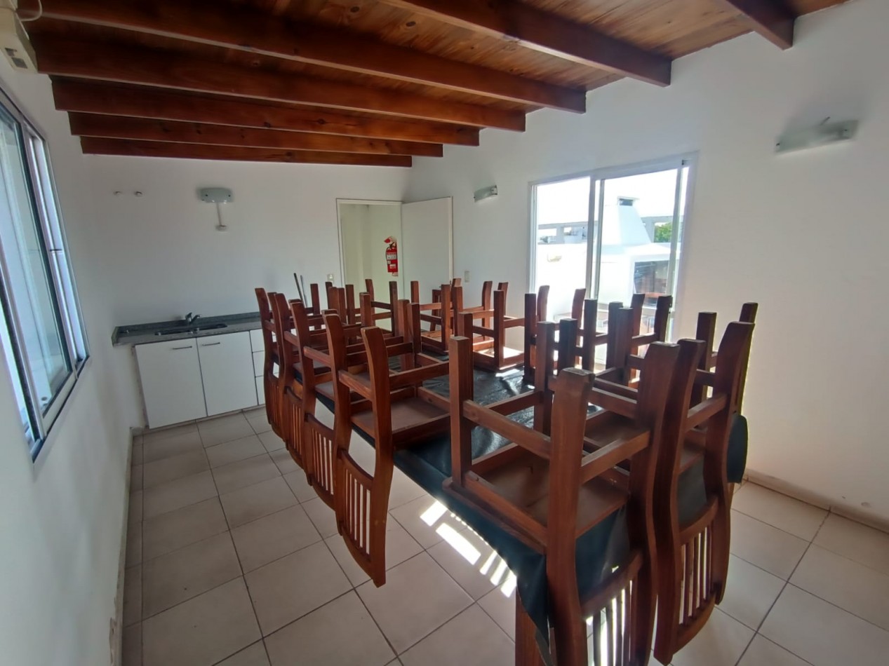 Departamento de 2 Ambientes en Venta en Munro 