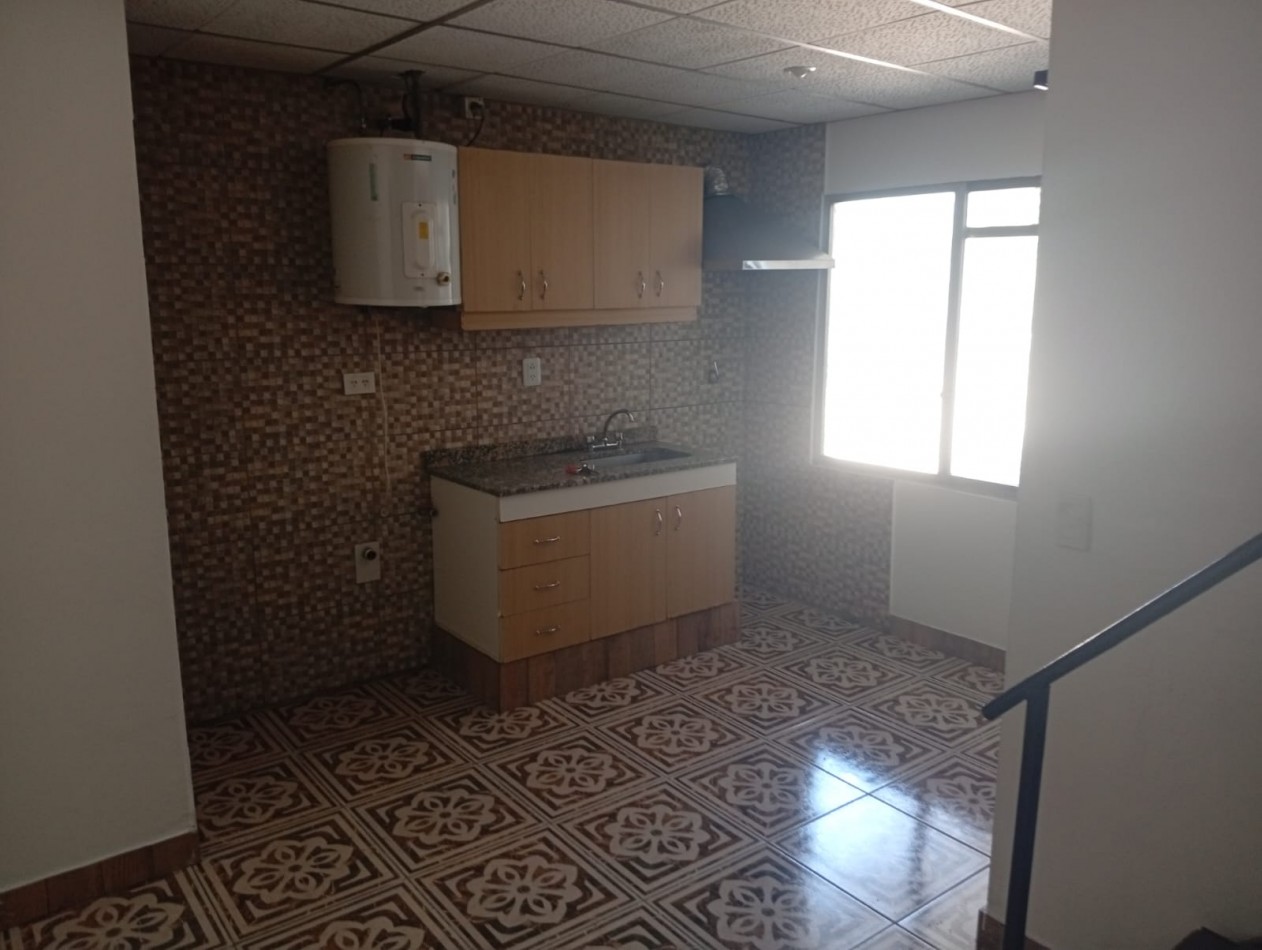 Departamento de 2 ambientes en Alquiler en Villa Ballester 
