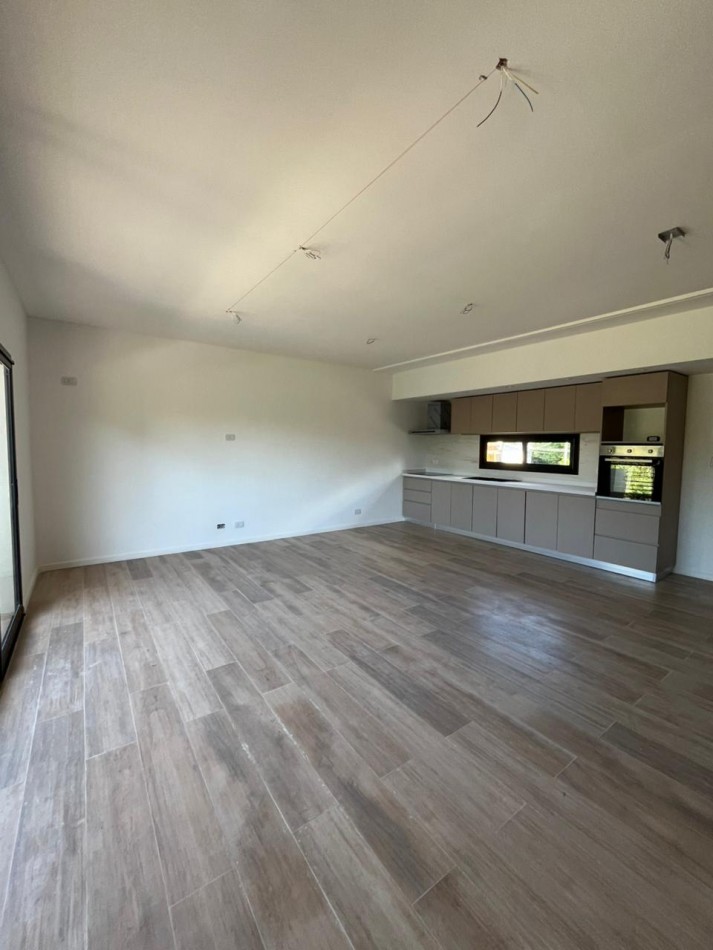 Casa de 4 ambientes en Venta en Tigre 