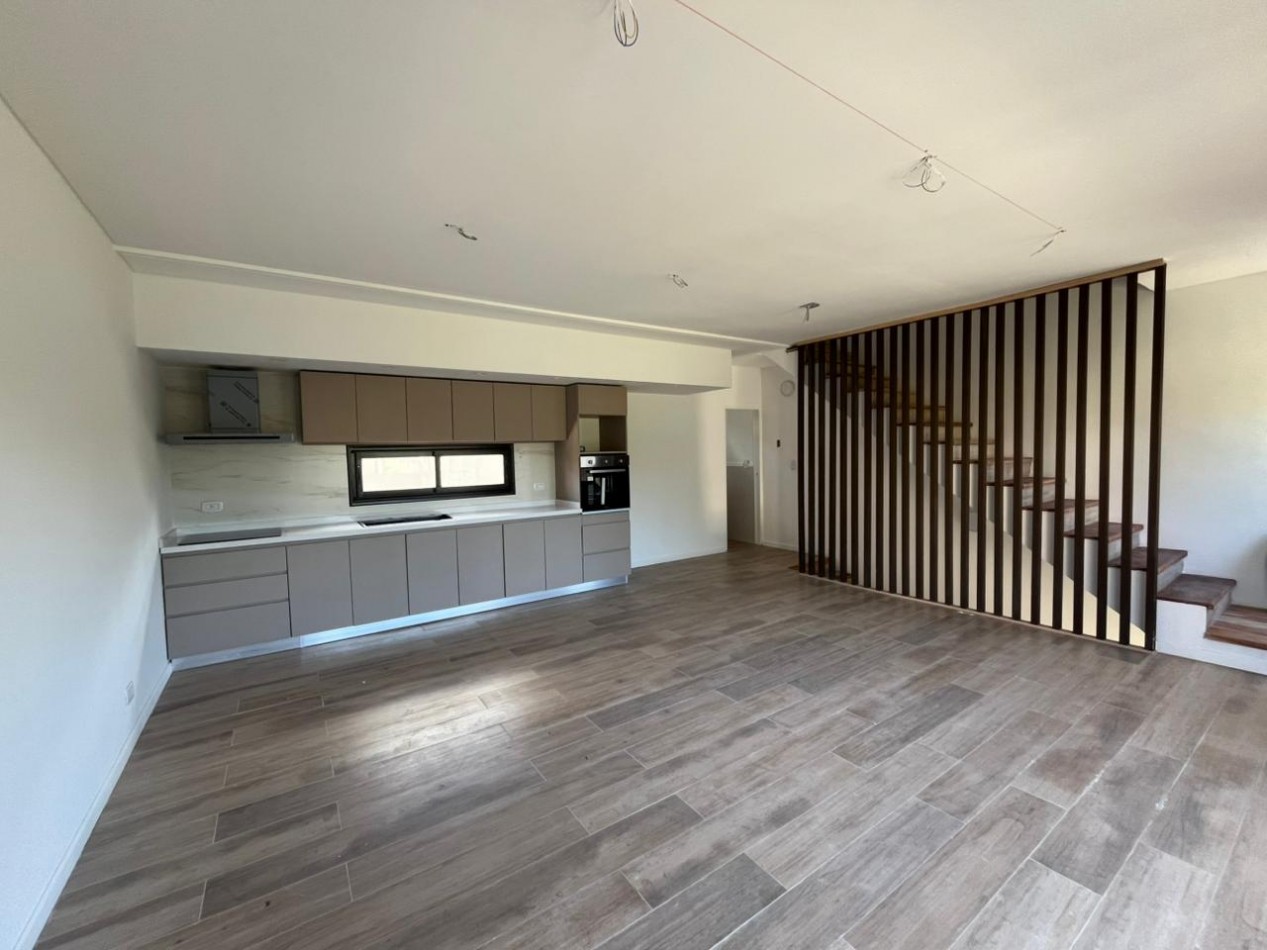 Casa de 4 ambientes en Venta en Tigre 