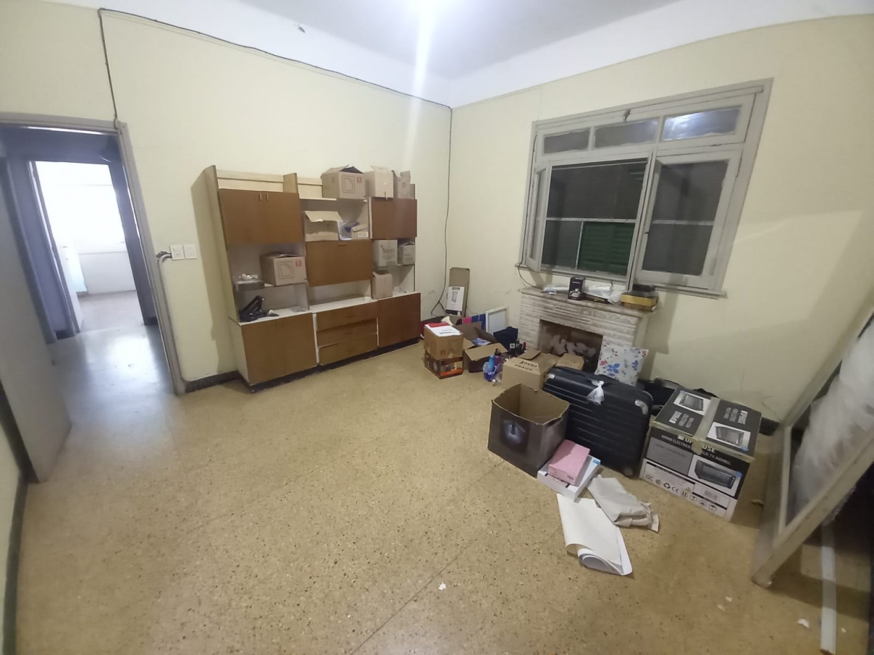 Casa de 3 ambientes en Venta en Villa Adelina 