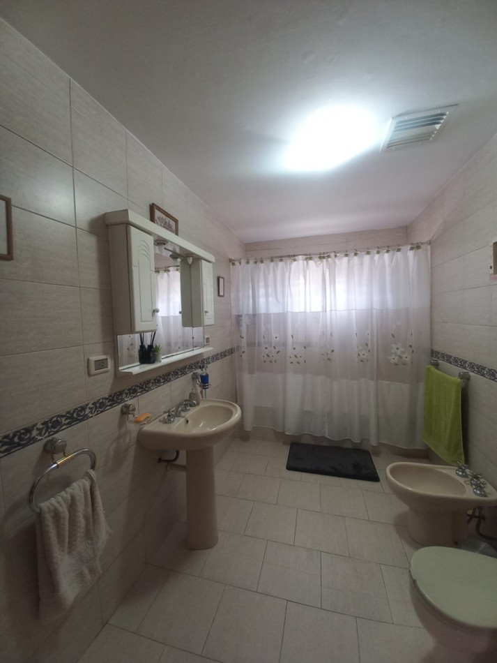 Casa de 4 ambientes en Venta en Munro 