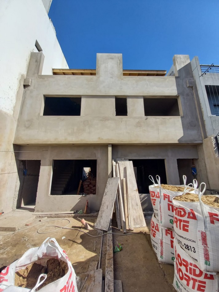 Triplex de 5 ambientes en Venta en Olivos 