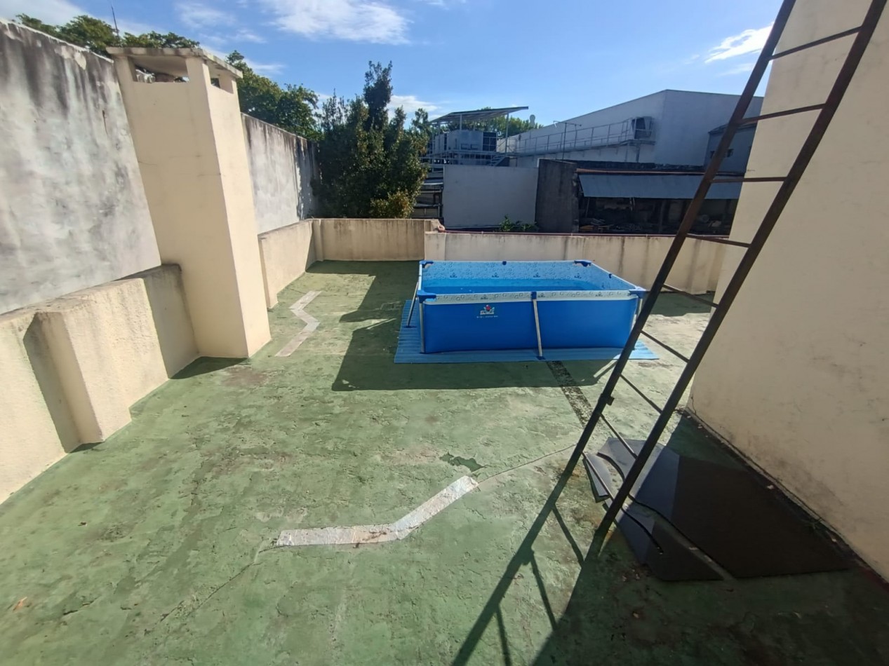 Casa de 4 ambientes en Venta en Carapachay 