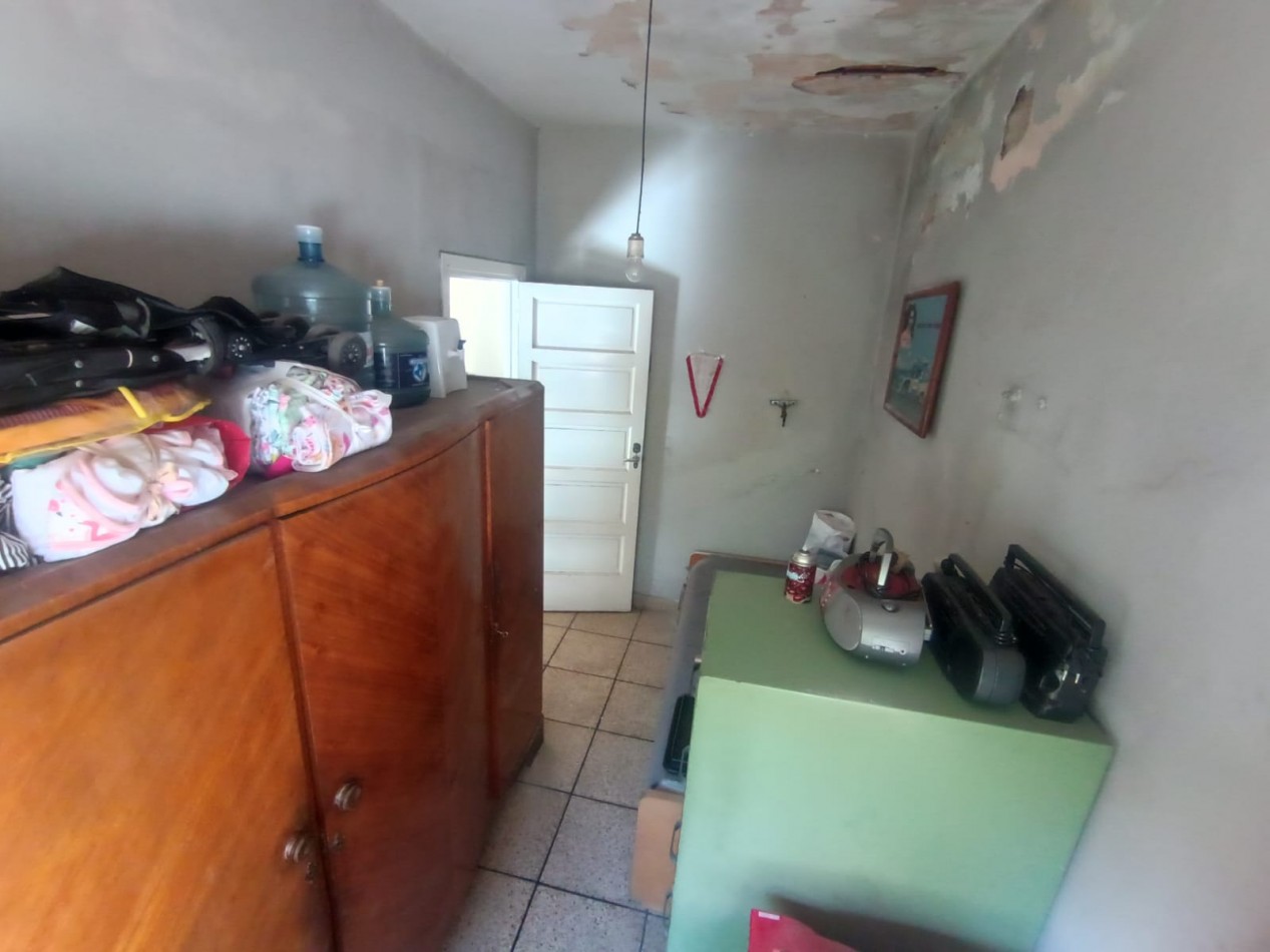 Casa de 4 ambientes en Venta en Carapachay 