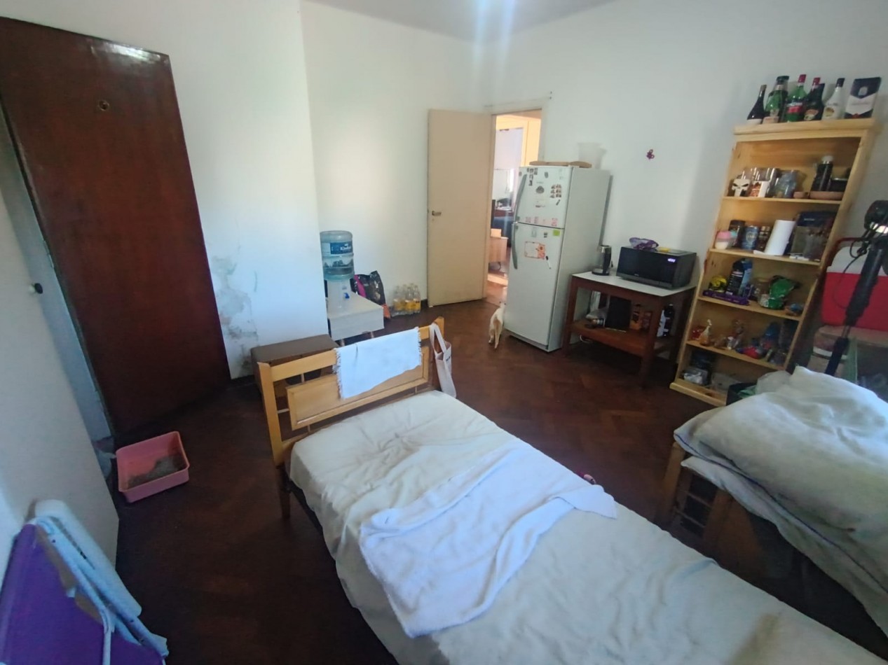 Casa de 4 ambientes en Venta en Carapachay 