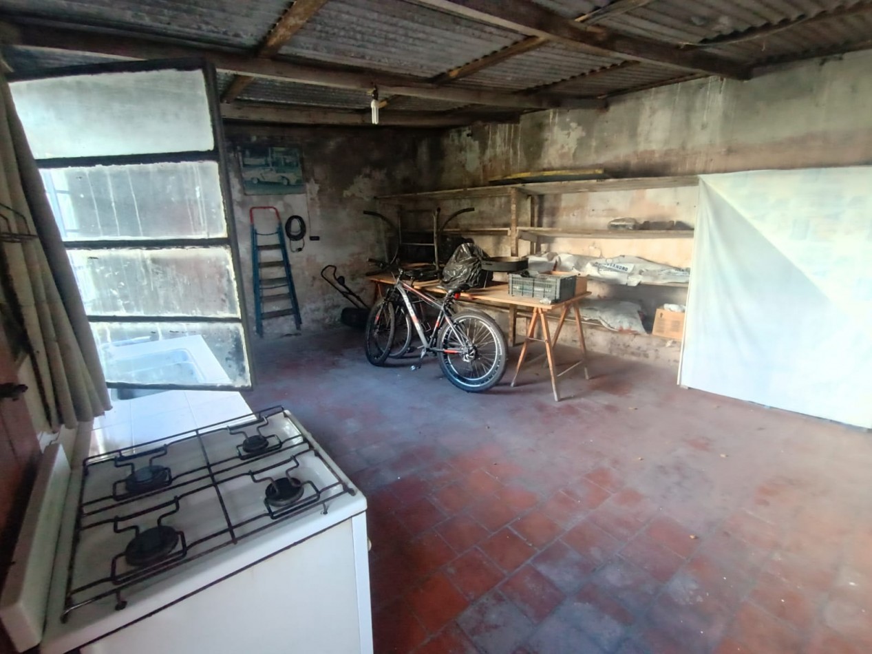 Casa de 4 ambientes en Venta en Carapachay 