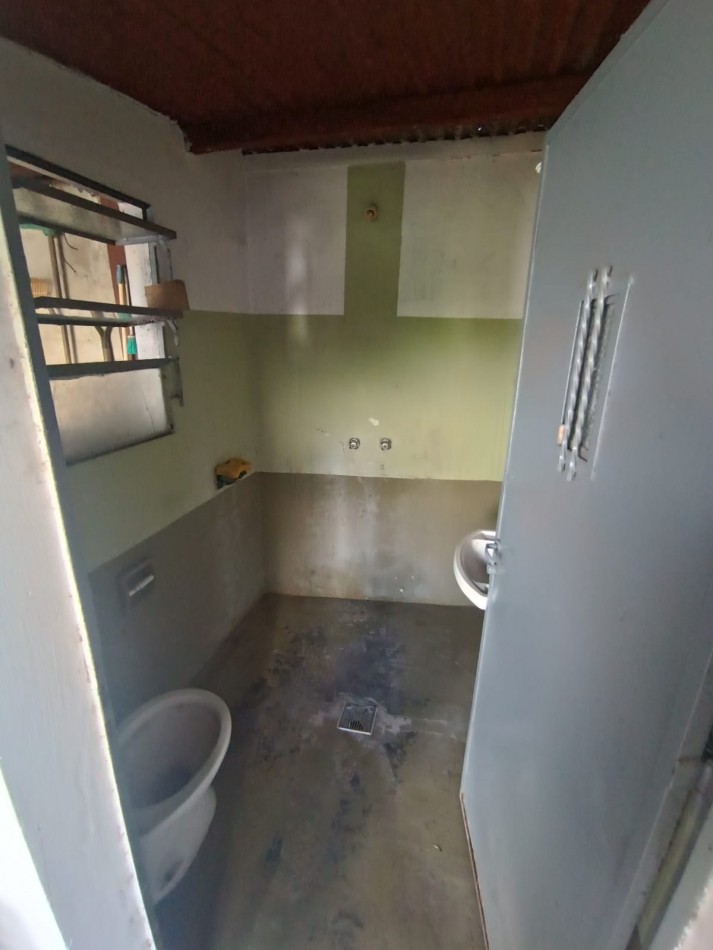 Casa de 4 ambientes en Venta en Carapachay 