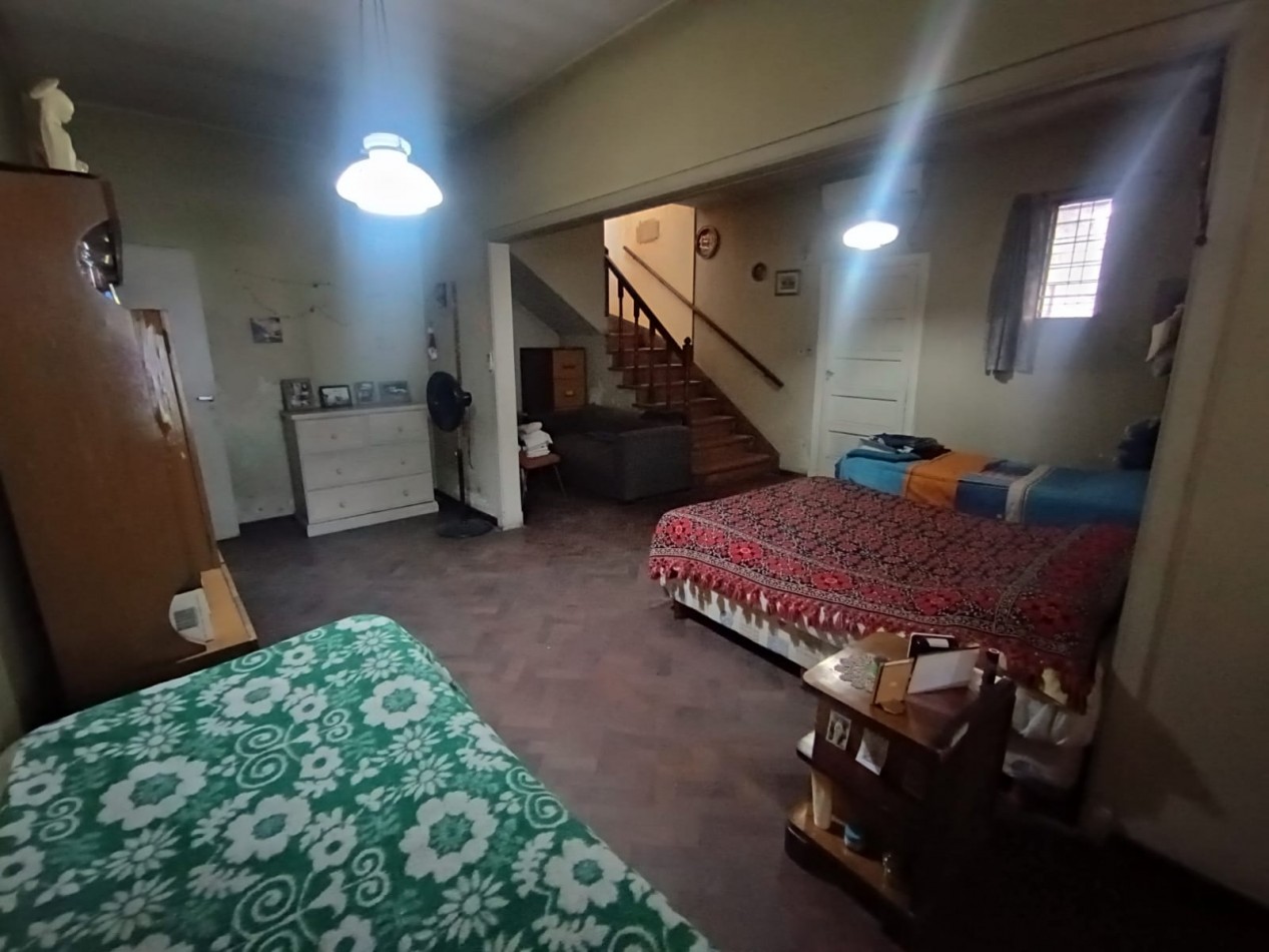 Casa de 4 ambientes en Venta en Carapachay 