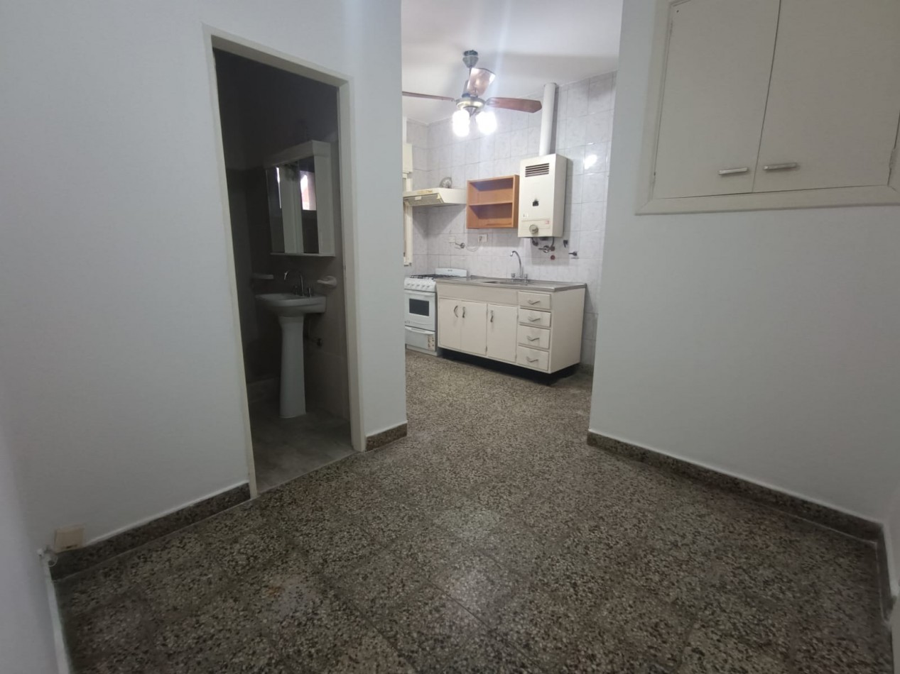 Ph de 2 ambientes en Venta en Carapachay 