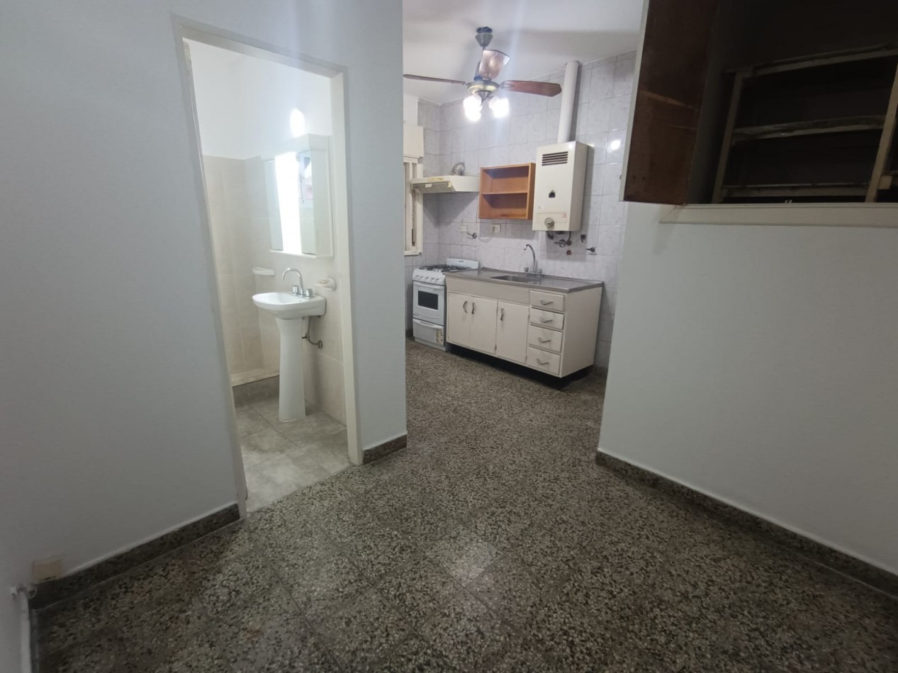 Ph de 2 ambientes en Venta en Carapachay 