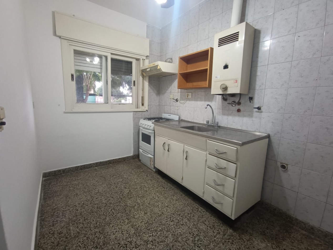 Ph de 2 ambientes en Venta en Carapachay 
