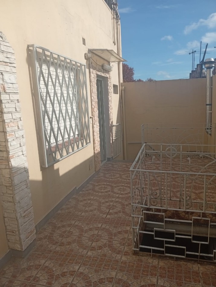 PH de 3 ambientes en Alquiler en Villa Ballester 