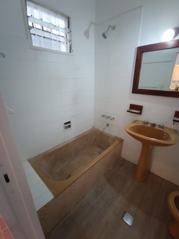 Casa de 3 ambientes en Alquiler en Munro 