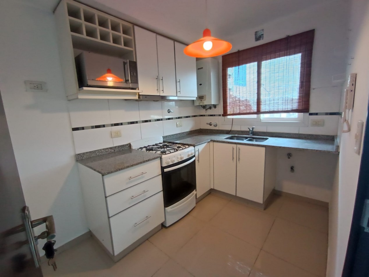 Departamento monoambiente en Alquiler en Olivos 