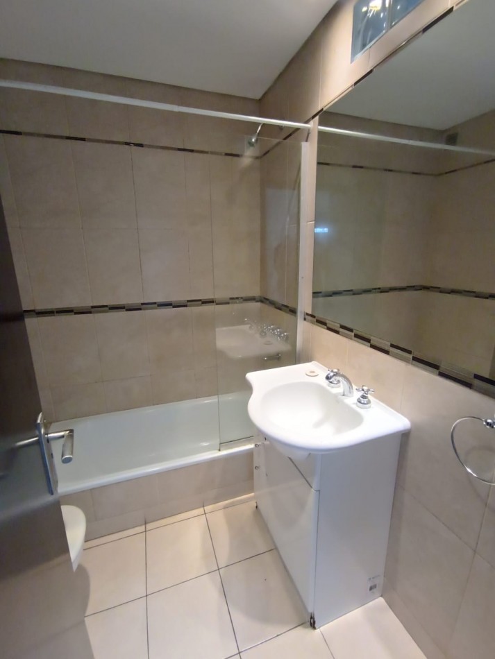 Departamento monoambiente en Alquiler en Olivos 