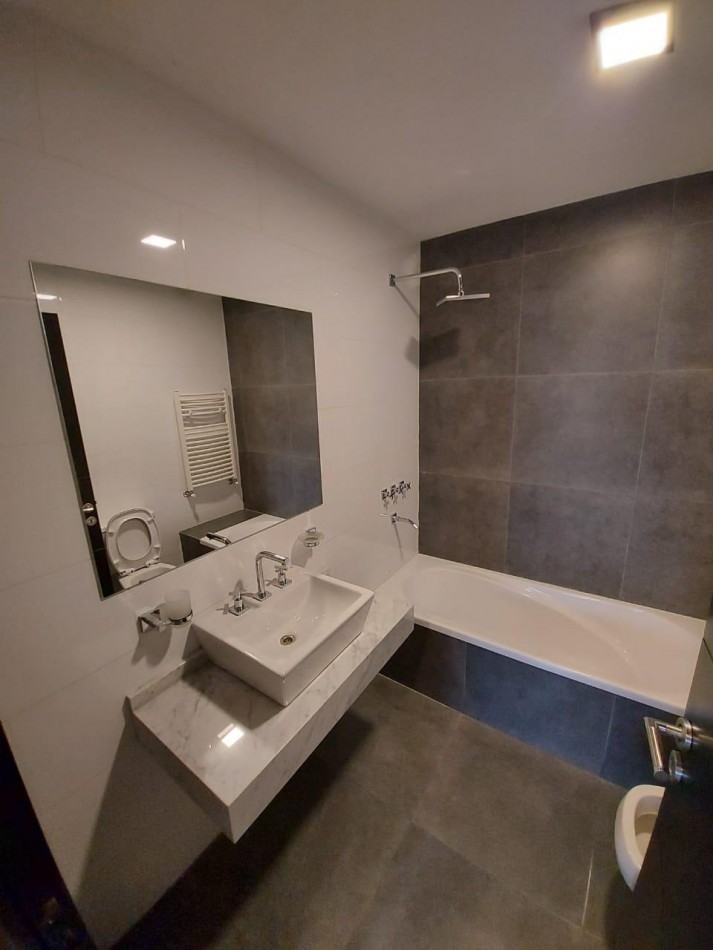 Triplex de 5 ambientes en Venta en Olivos 