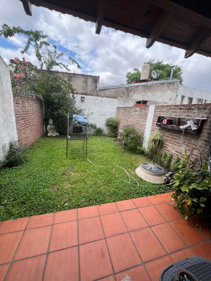 Triplex de 5 ambientes en Venta en Carapachay 