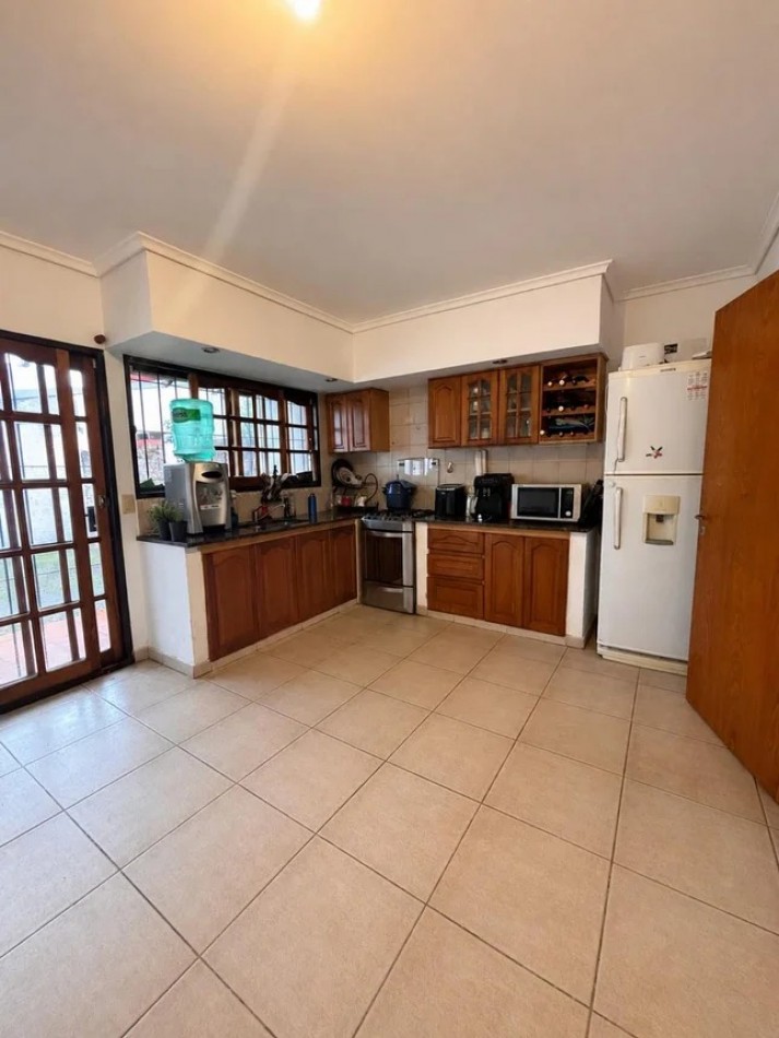 Triplex de 5 ambientes en Venta en Carapachay 