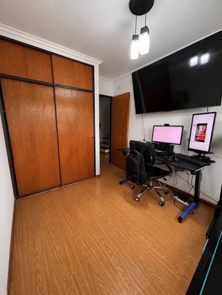 Triplex de 5 ambientes en Venta en Carapachay 