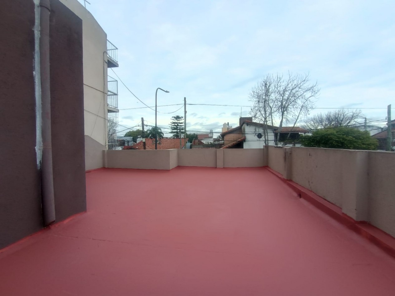 Casa de 4 ambientes en Venta en Carapachay 