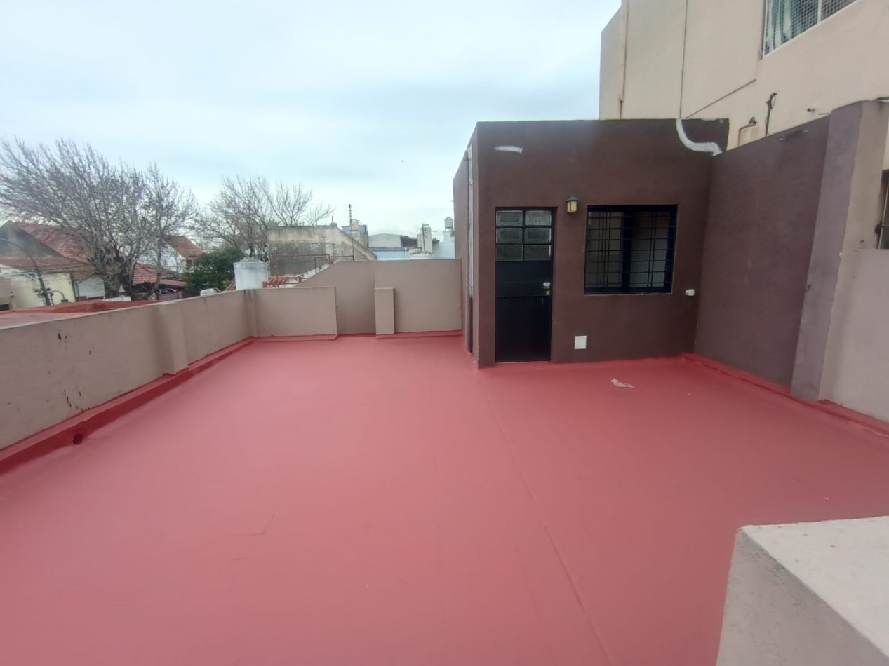 Casa de 4 ambientes en Venta en Carapachay 
