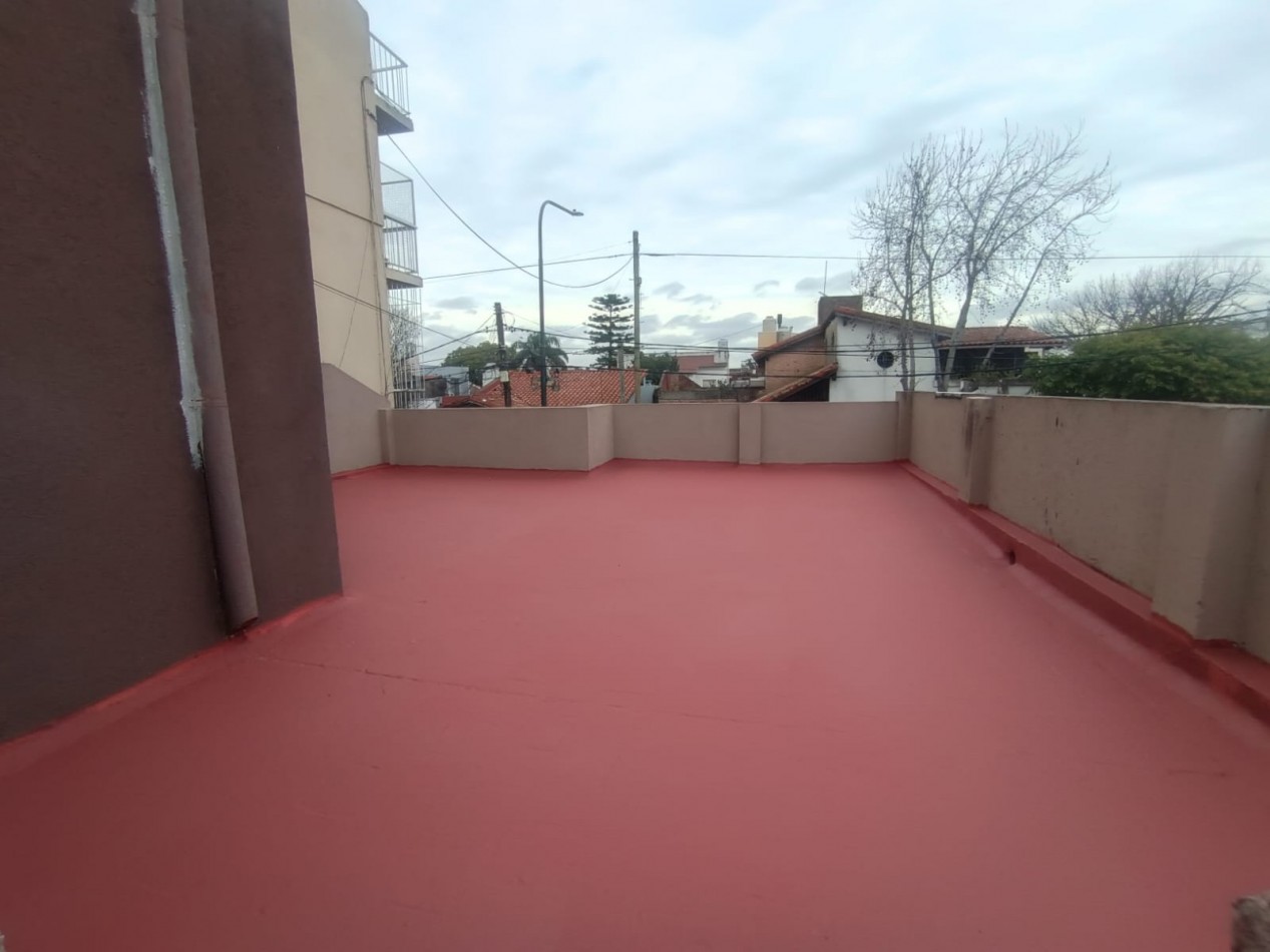 Casa de 4 ambientes en Venta en Carapachay 