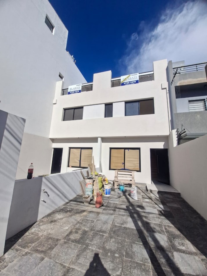 Triplex de 5 ambientes en Venta en Olivos 