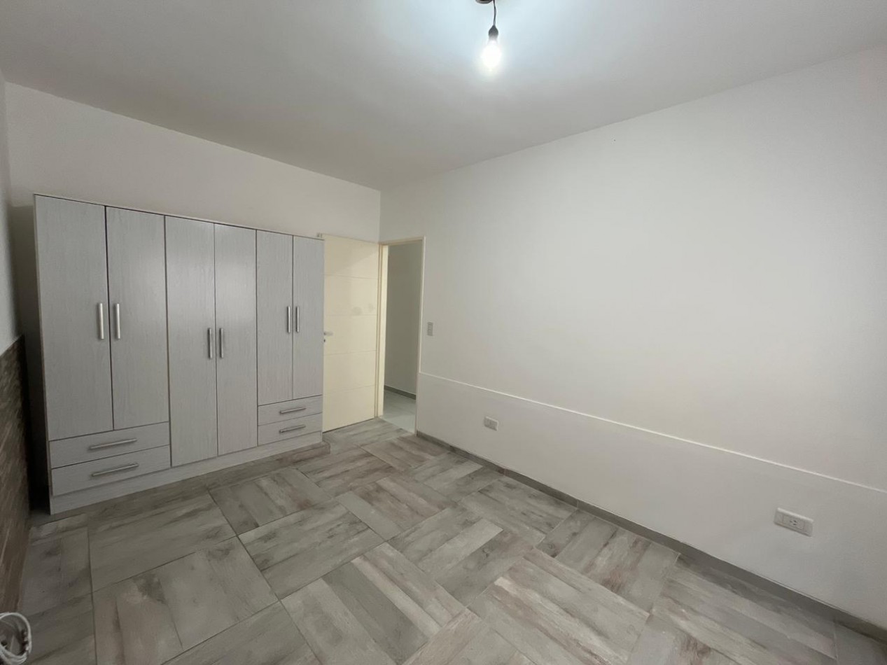 Casa de 4 ambientes en Venta en Carapachay 