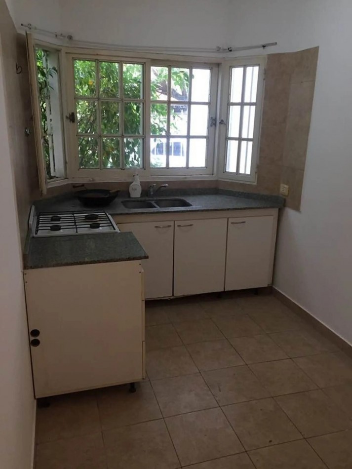 Duplex de 4 ambientes en Alquiler en Carapachay 