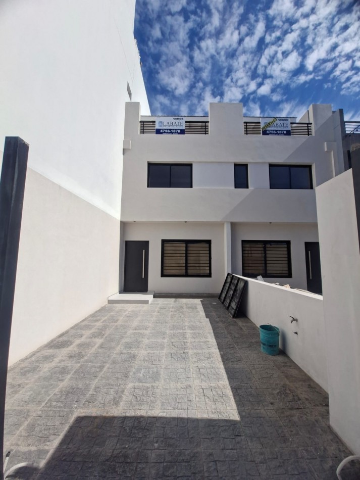 Triplex de 5 ambientes en Venta en Olivos 