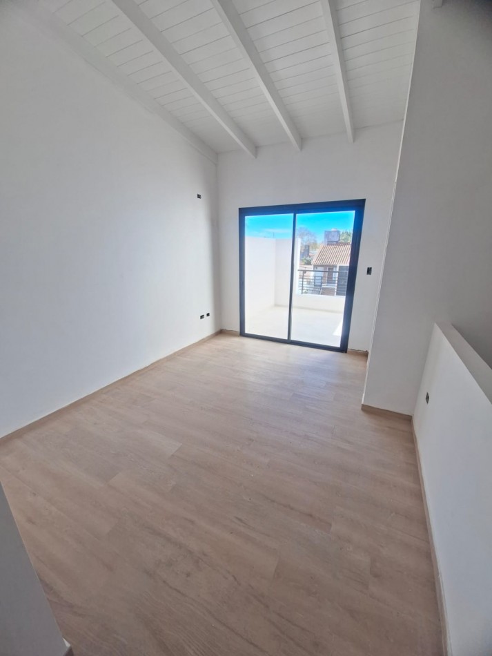 Triplex de 5 ambientes en Venta en Olivos 