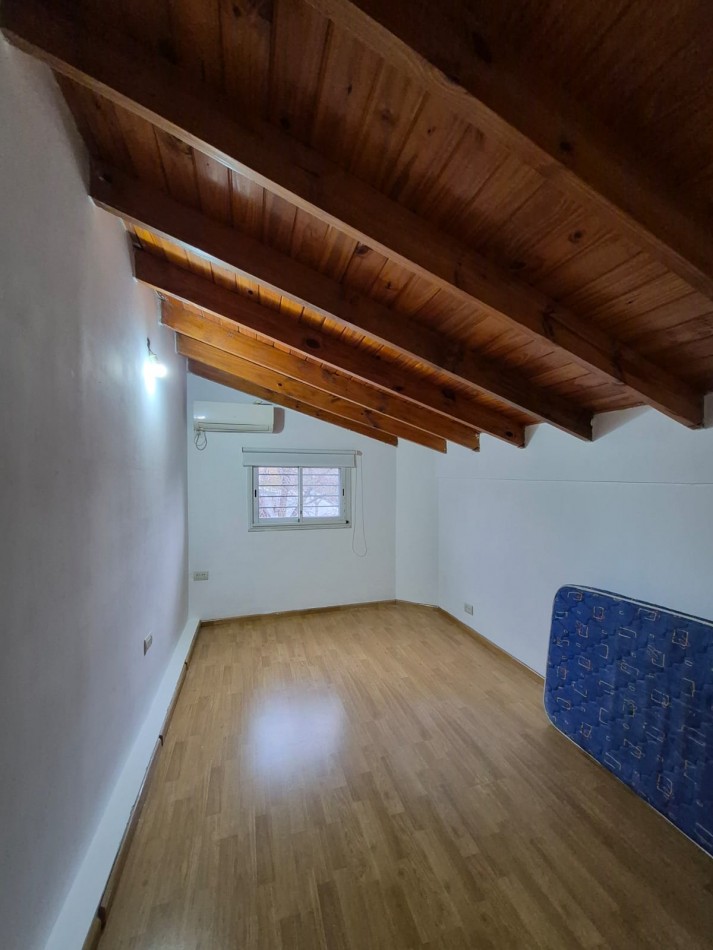 PH de 4 ambientes en Alquiler en Carapachay 