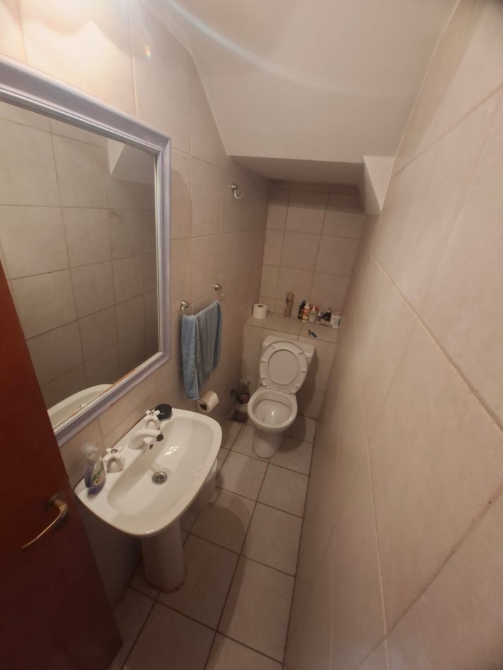 Triplex de 4 ambientes en Alquiler en Carapachay 