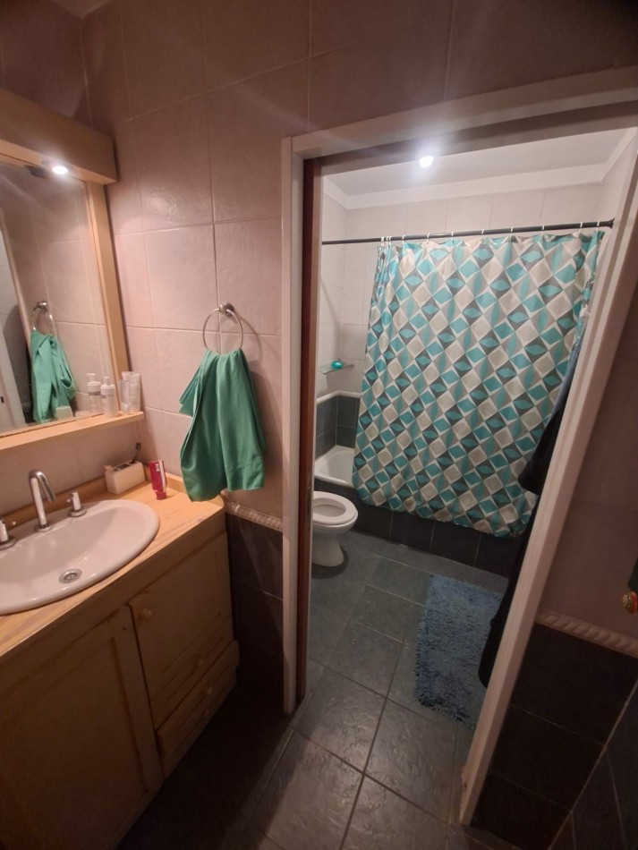Triplex de 4 ambientes en Alquiler en Carapachay 