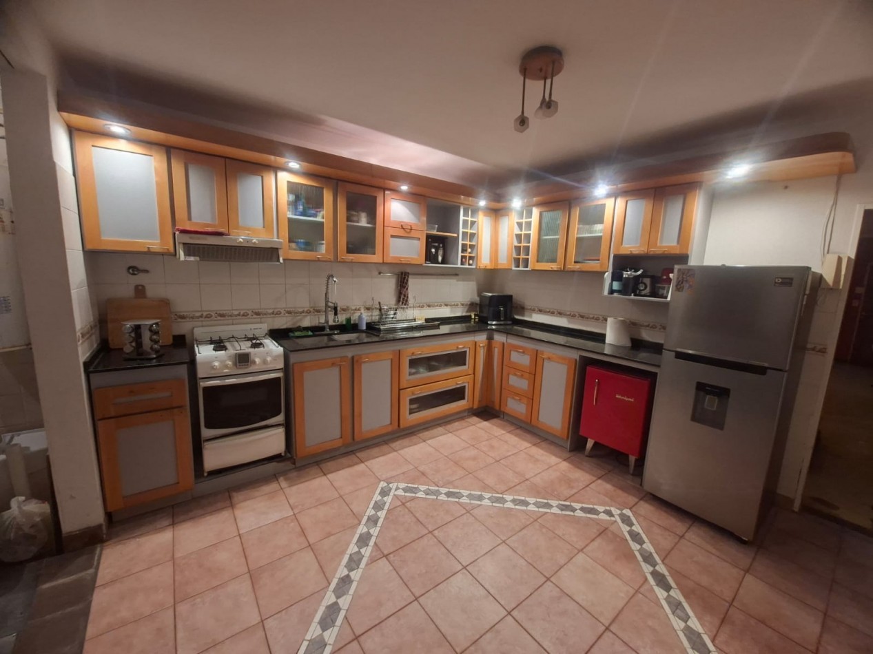 Triplex de 4 ambientes en Alquiler en Carapachay 