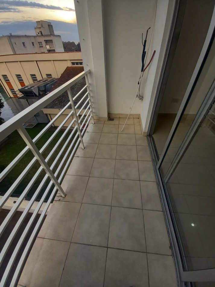 Departamento de 2 ambientes en Alquiler en Villa Ballester 