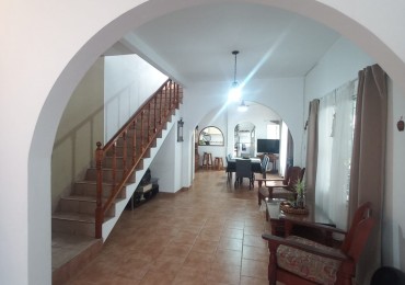 Casa de 4 ambientes en Venta en Munro 