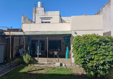 Casa de 4 ambientes en Venta en Carapachay 