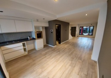 Triplex de 5 ambientes en Venta en Olivos 